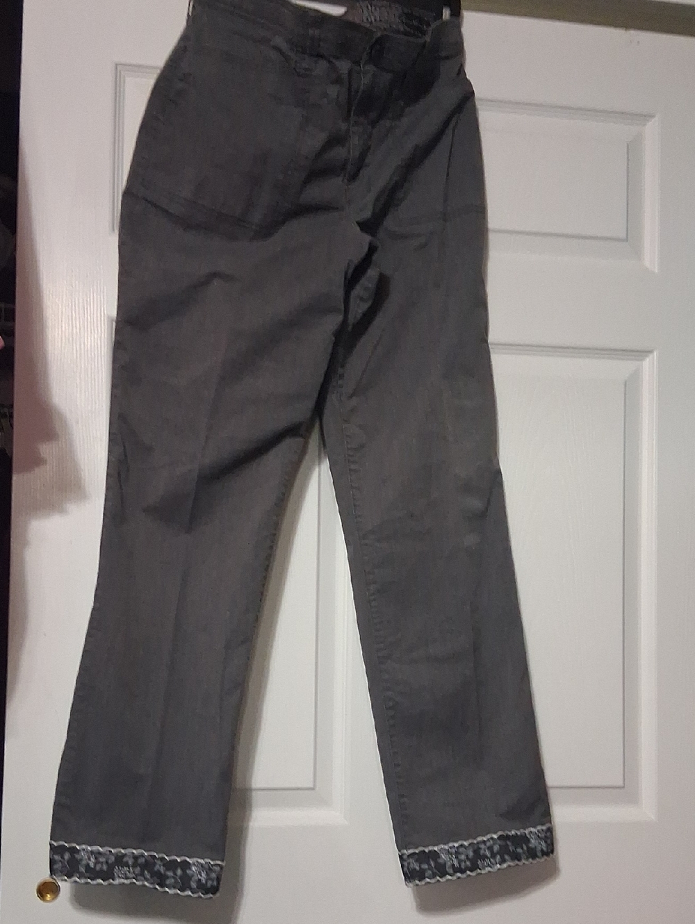 Gloria Vanderbilt Women's Straight-Leg Jeans - Dark Gray with Patterned Hem